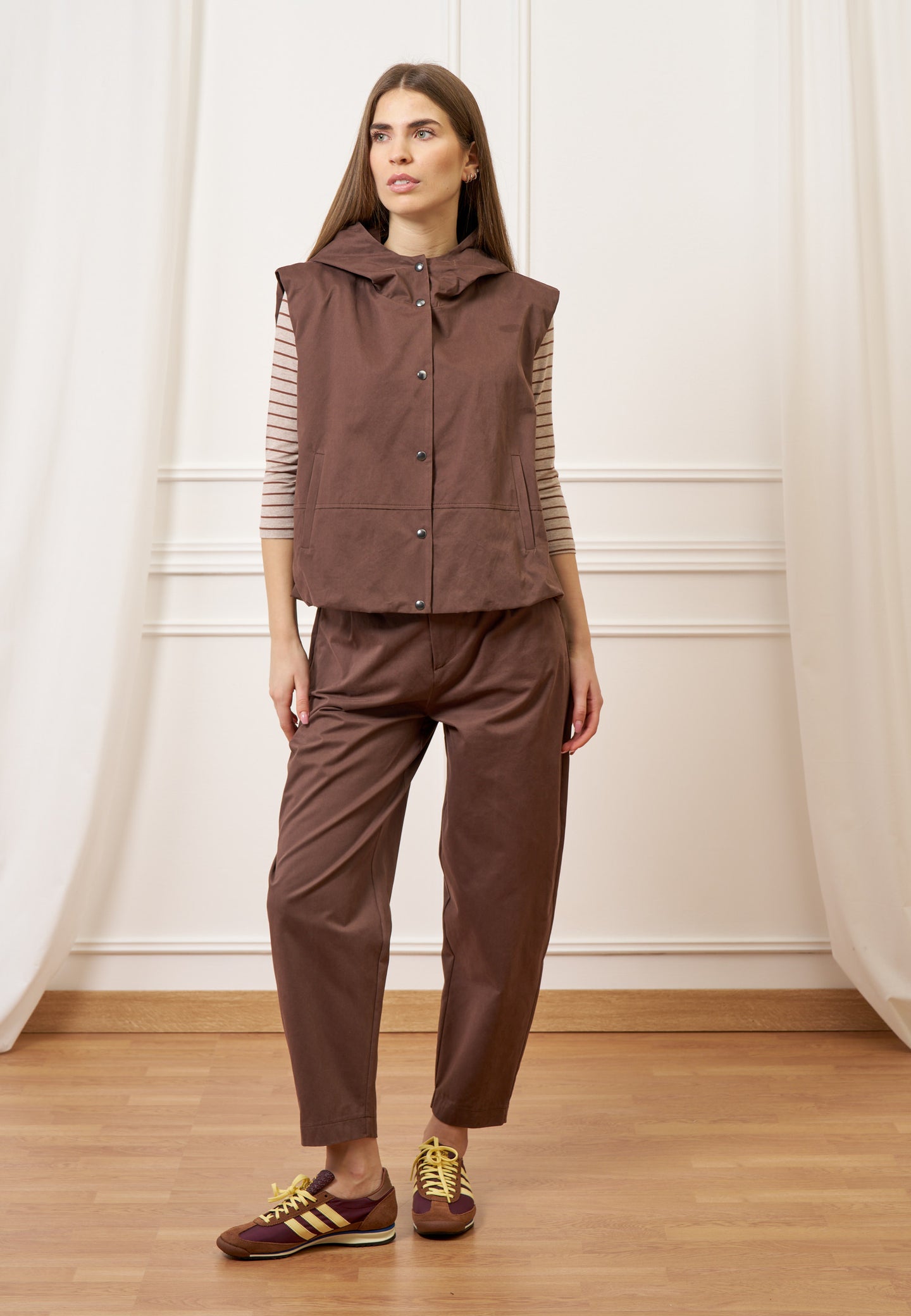 Pantalone balloon con pinces - MARRONE