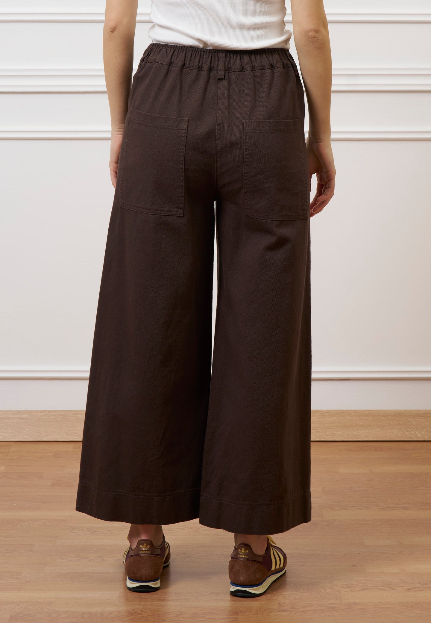 Pantalone cropped in gabardina - MARRONE