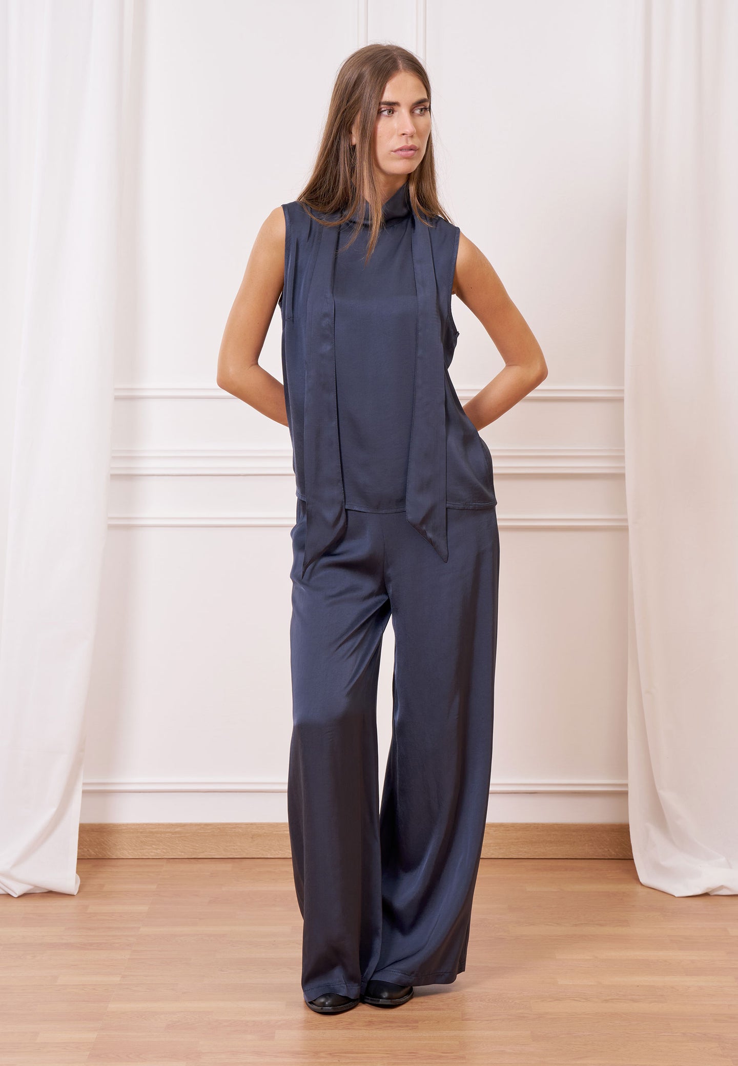 Pantalone ampio in raso