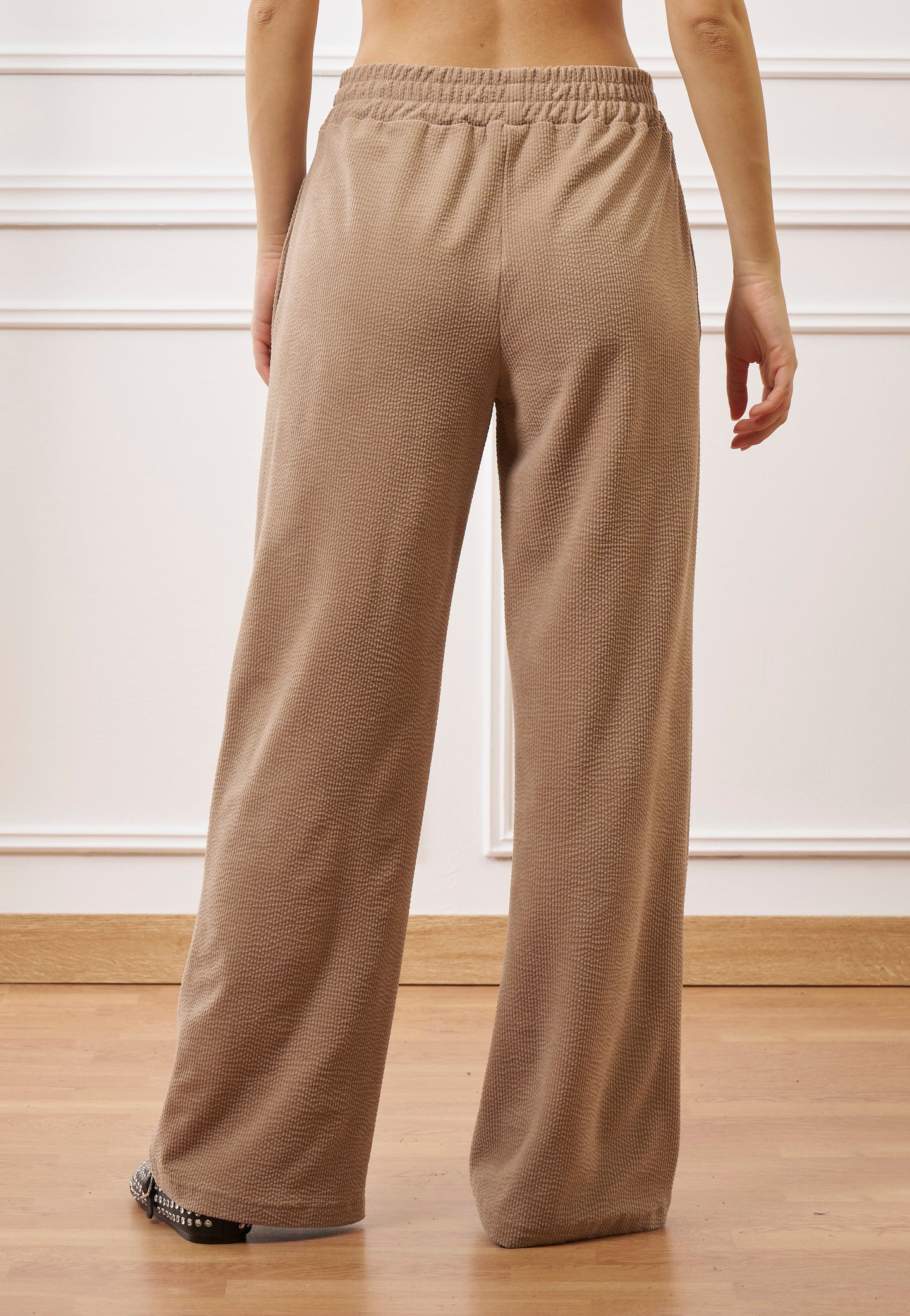 Pantalone ampio in velluto a coste