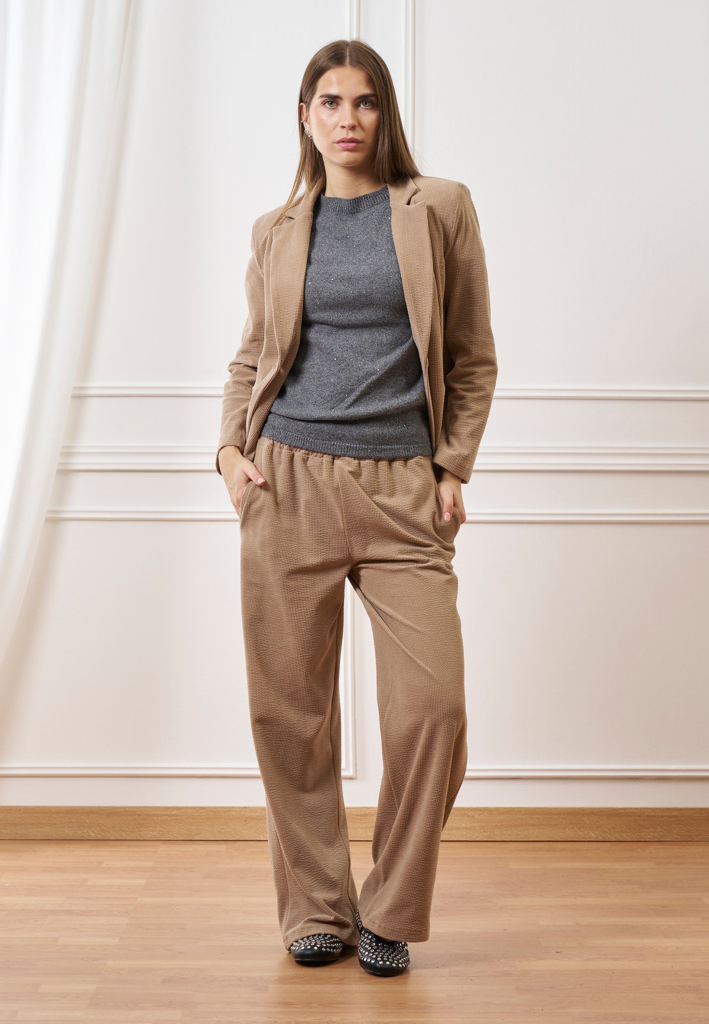 Pantalone ampio in velluto a coste