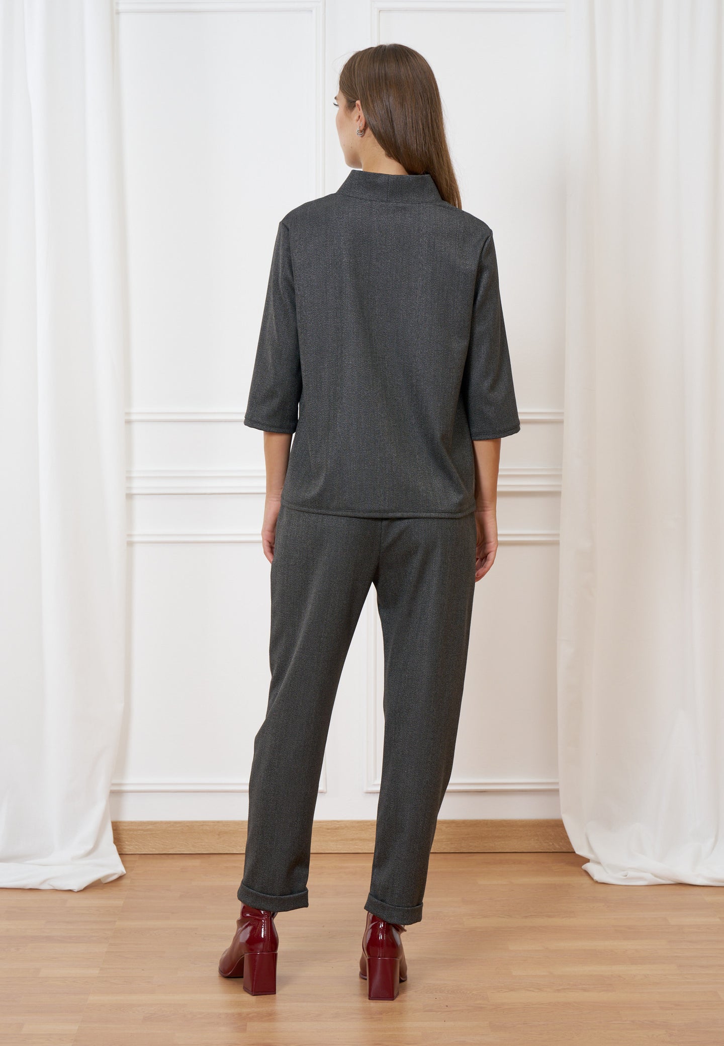 Pantalone dritto con risvolto