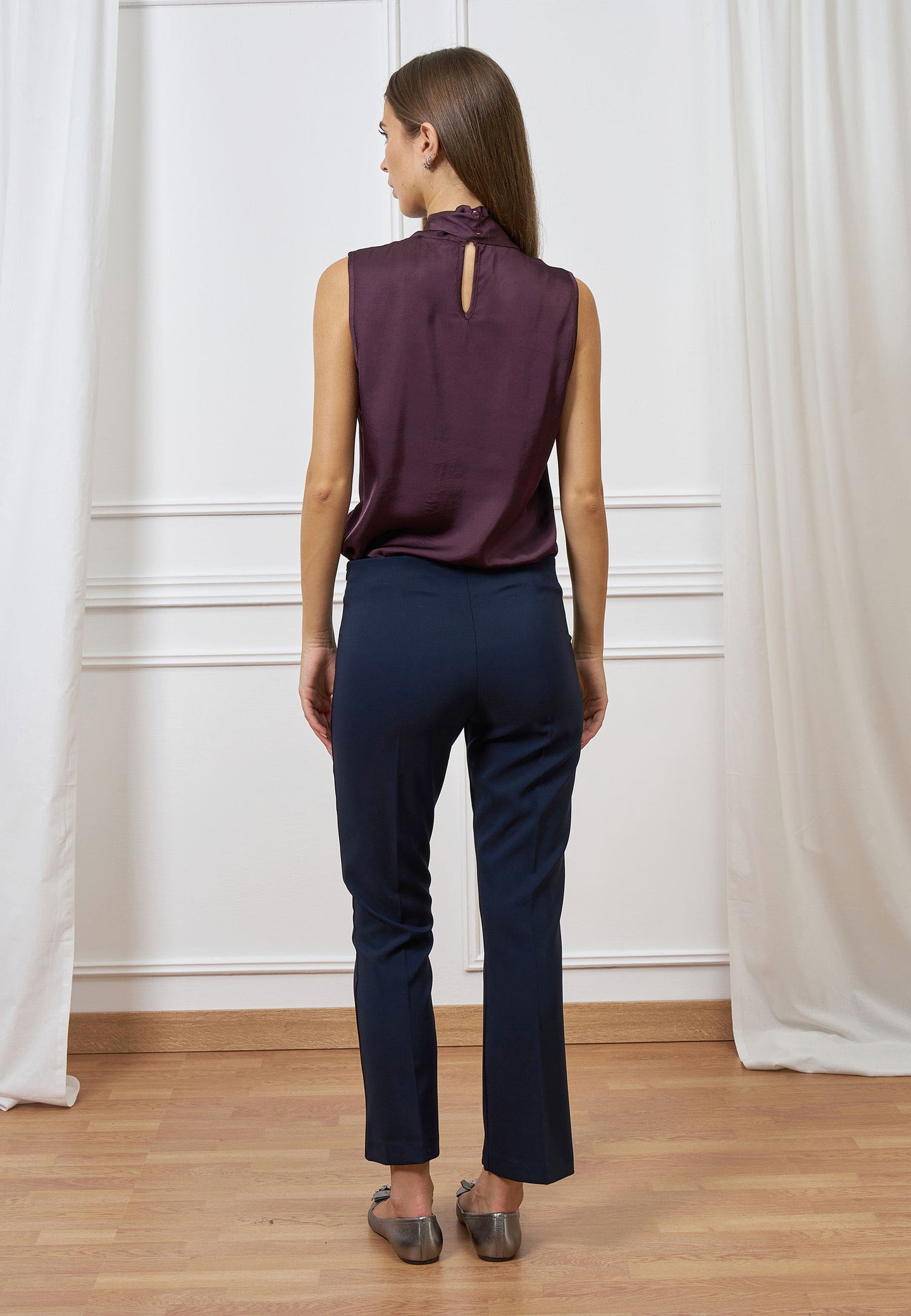 Pantalone dritto con zip laterale