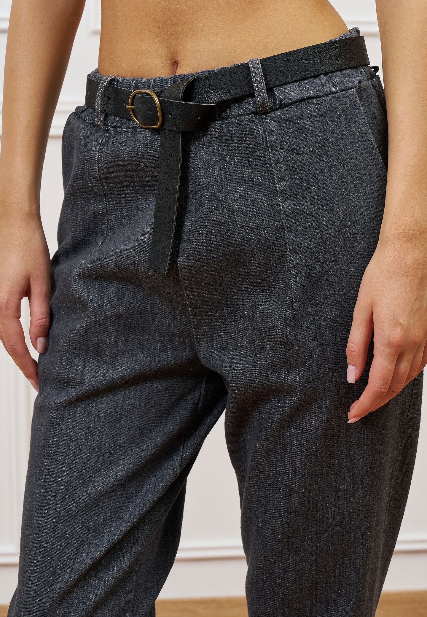 Pantalone effetto denim con cintura
