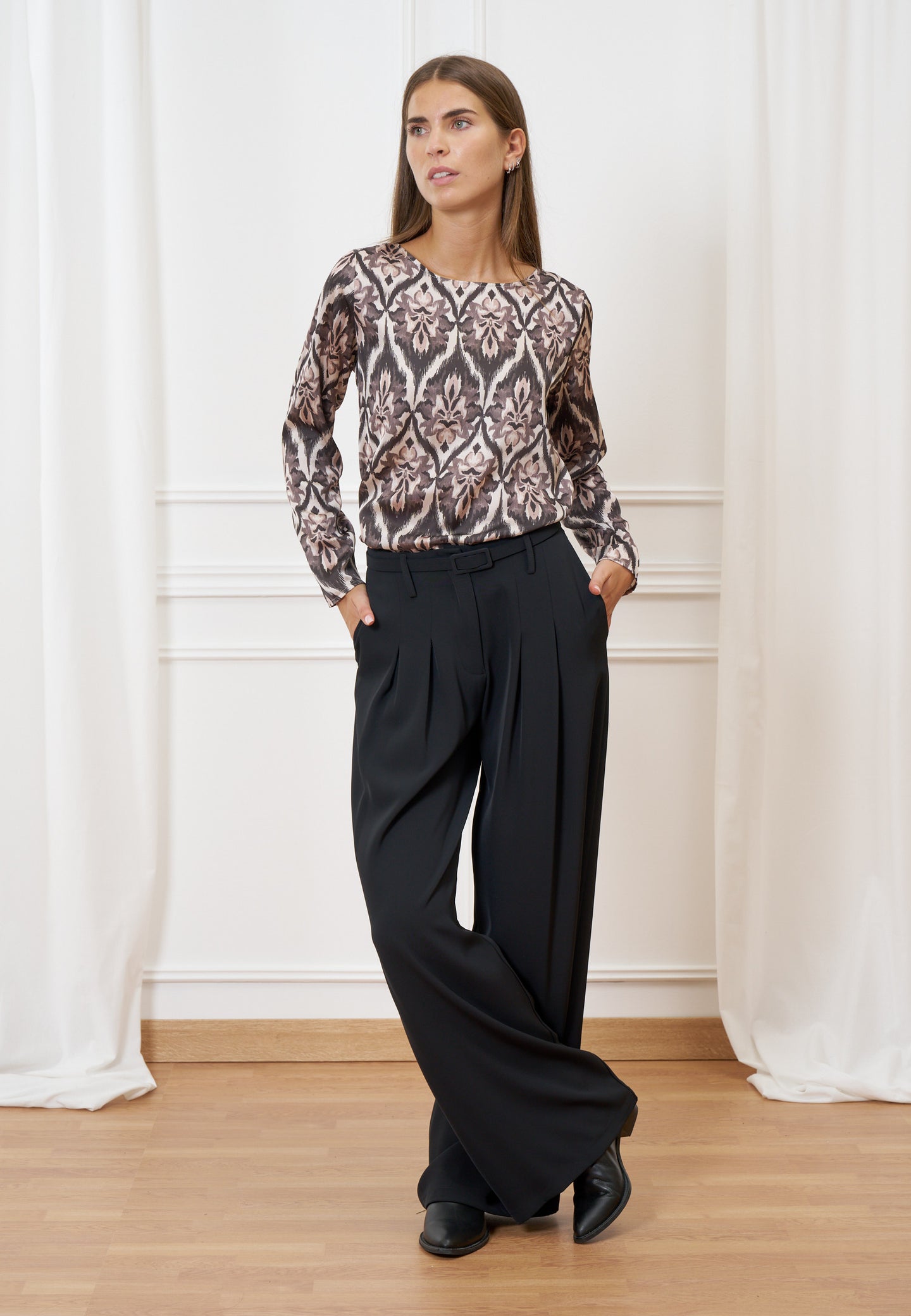 Pantalone palazzo con cintura