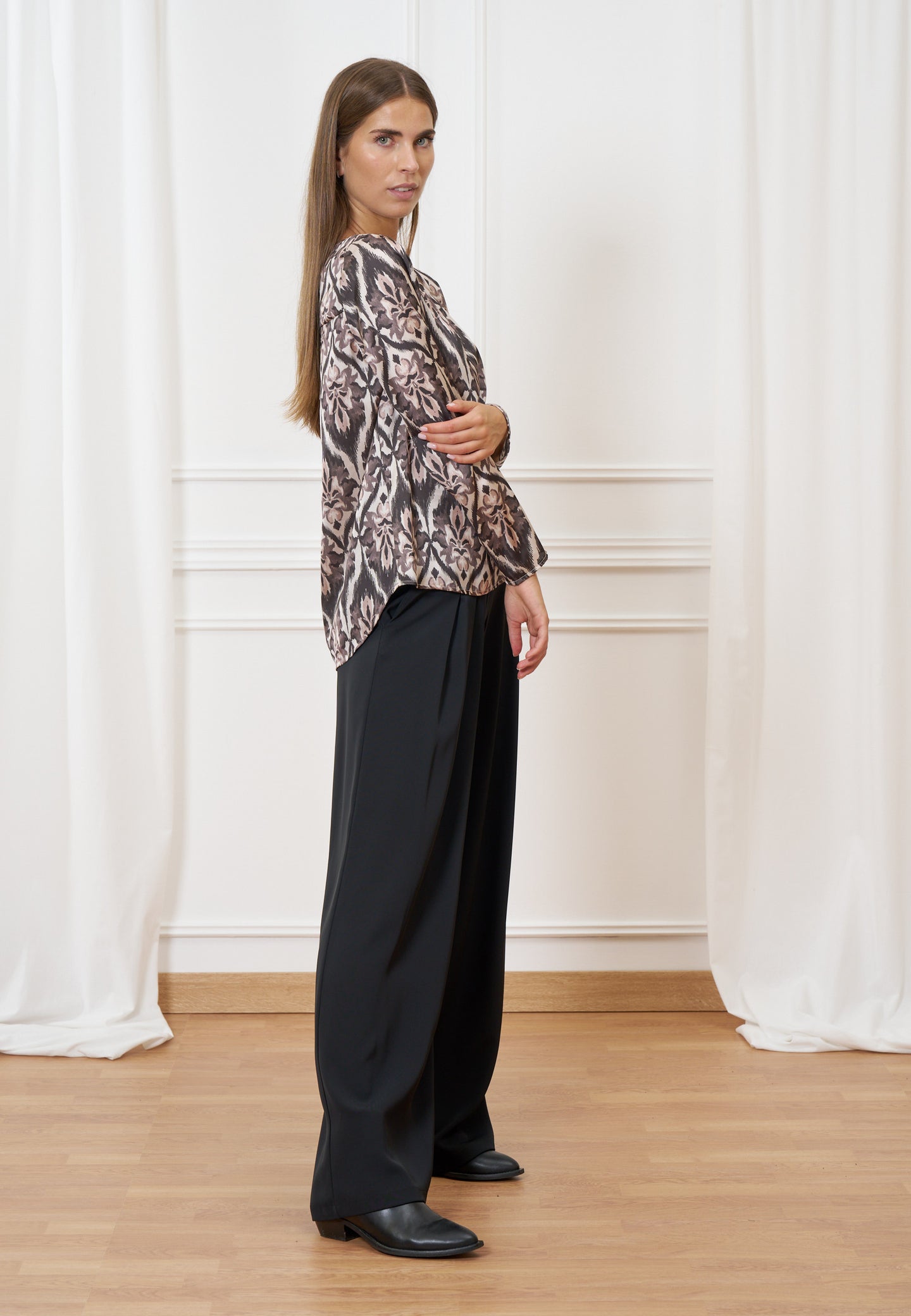 Pantalone palazzo con cintura