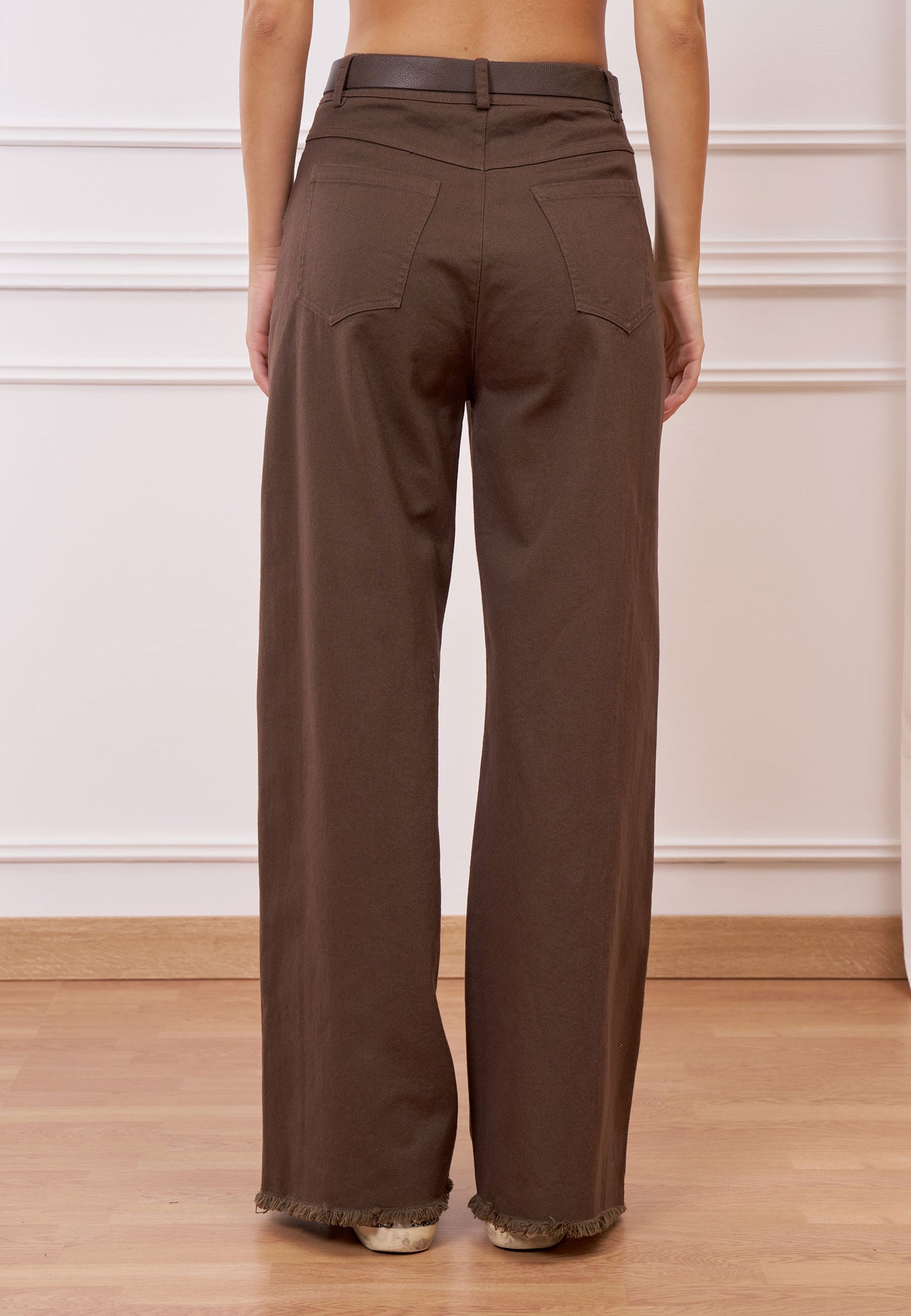 Pantalone palazzo con orlo sfrangiato