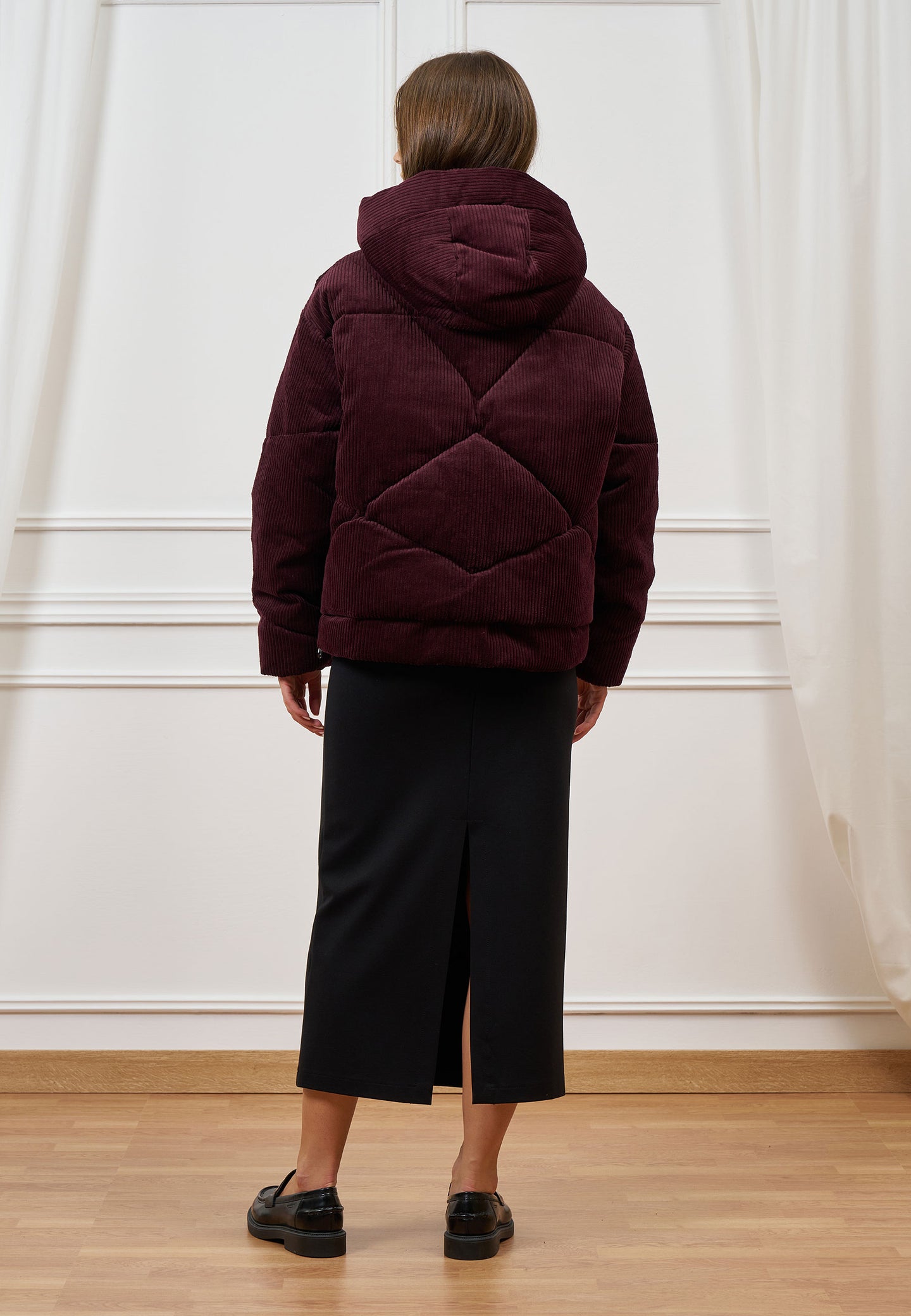 Piumino corto in velluto a coste