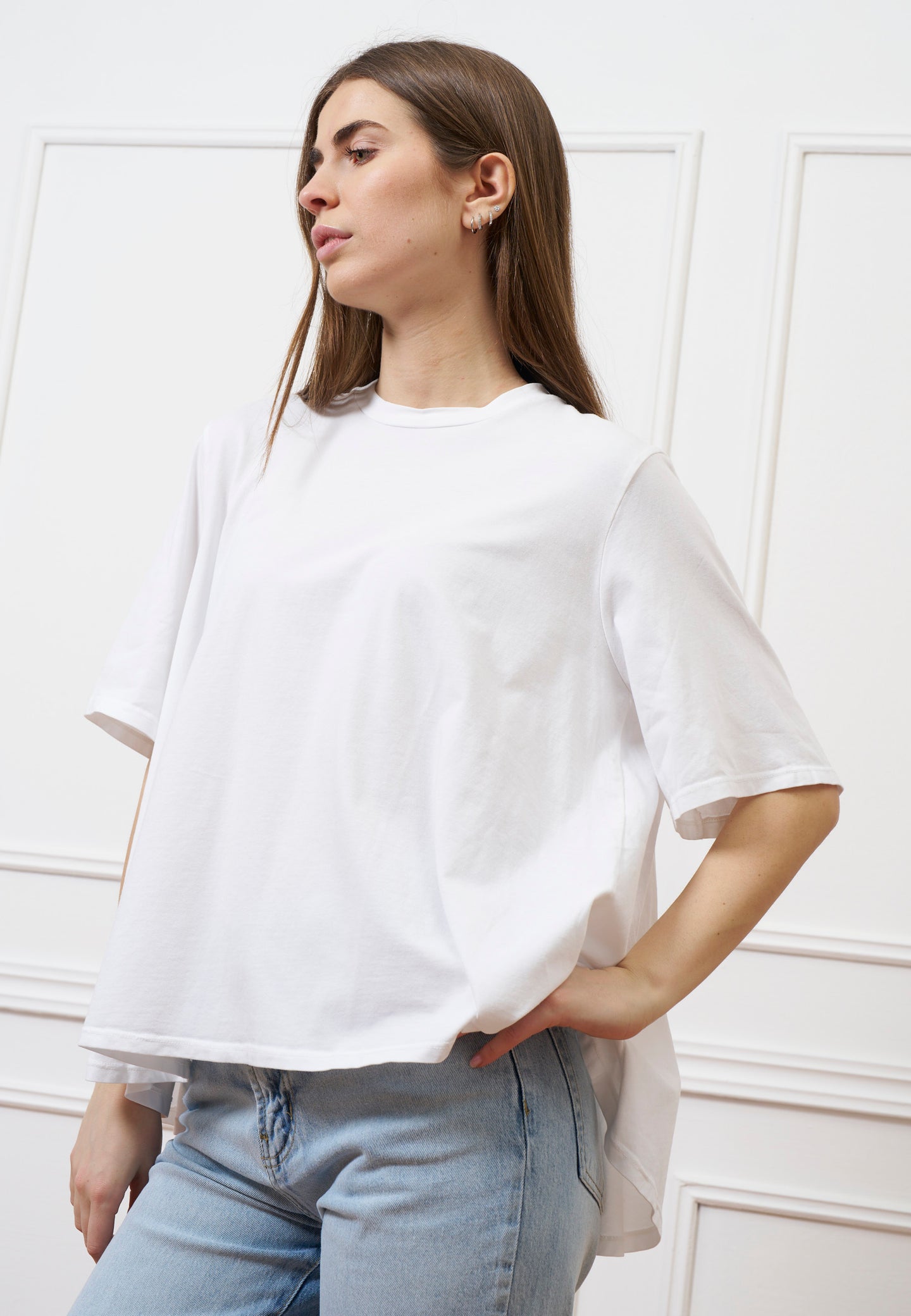 T-shirt svasata - BIANCO