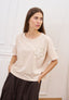 T-shirt con applicazione fiore crochet - BEIGE