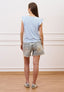 T-shirt a righe con scollo a v e volant - CELESTE