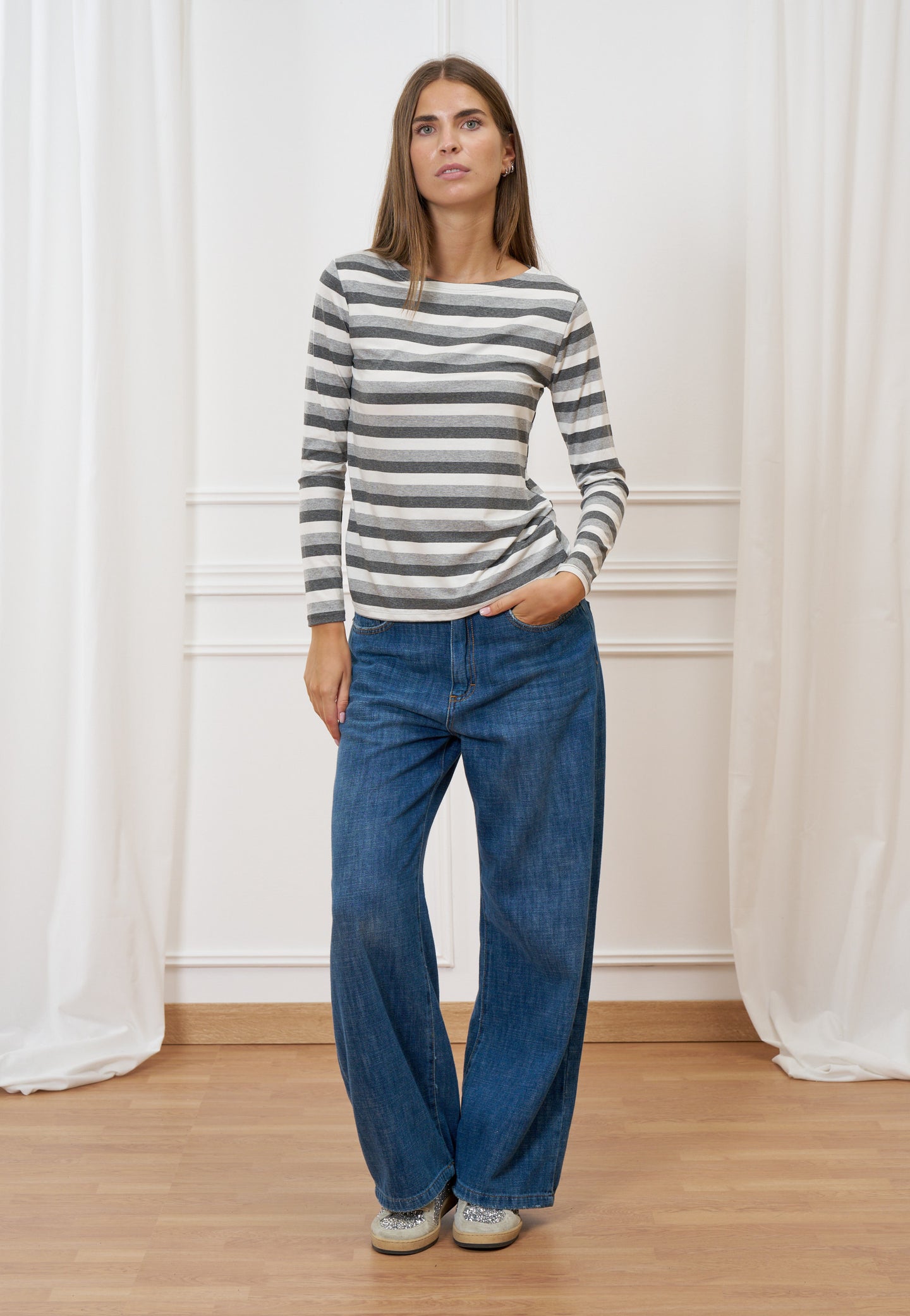 T-shirt a righe multicolore