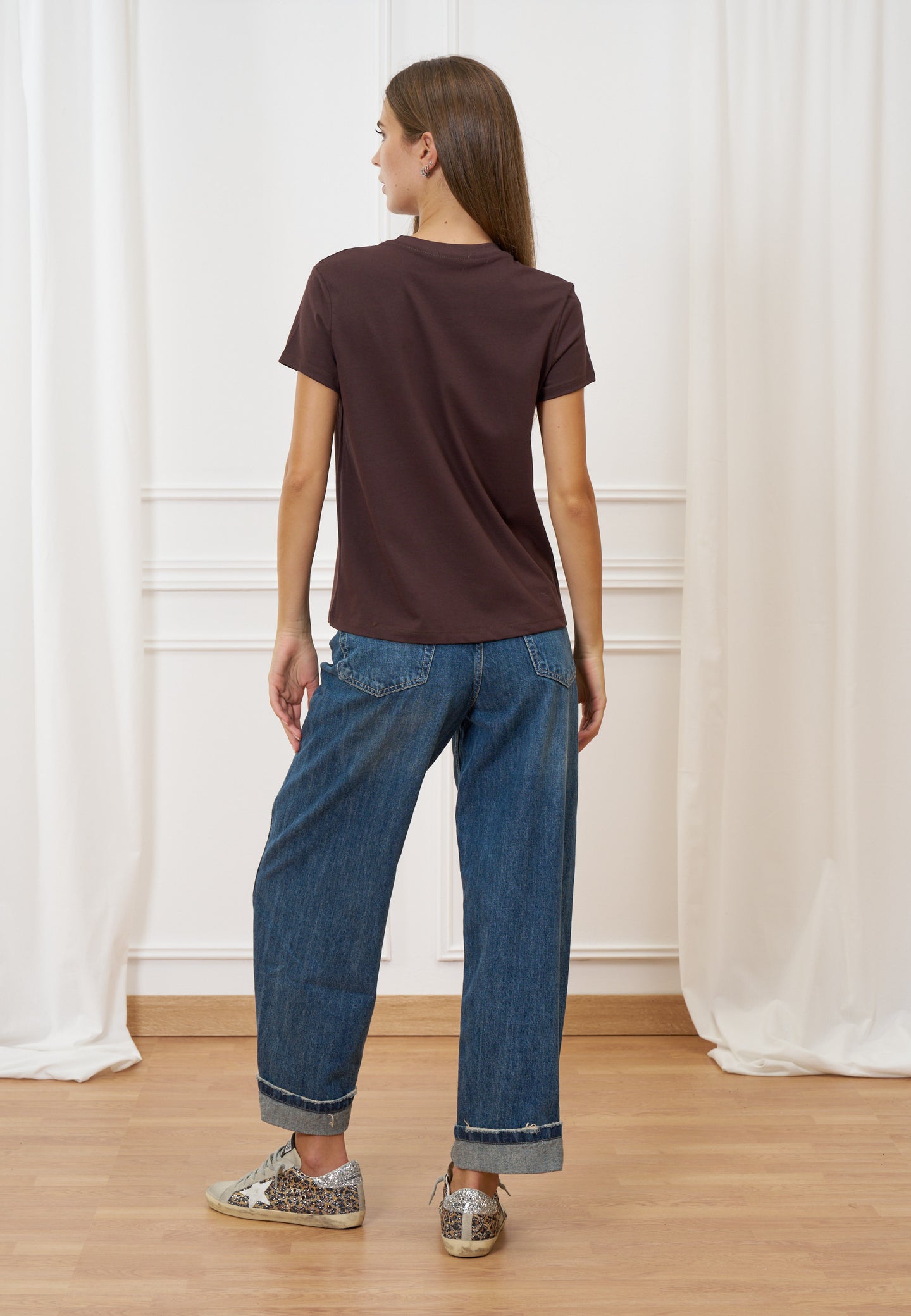 T-shirt girocollo con strass