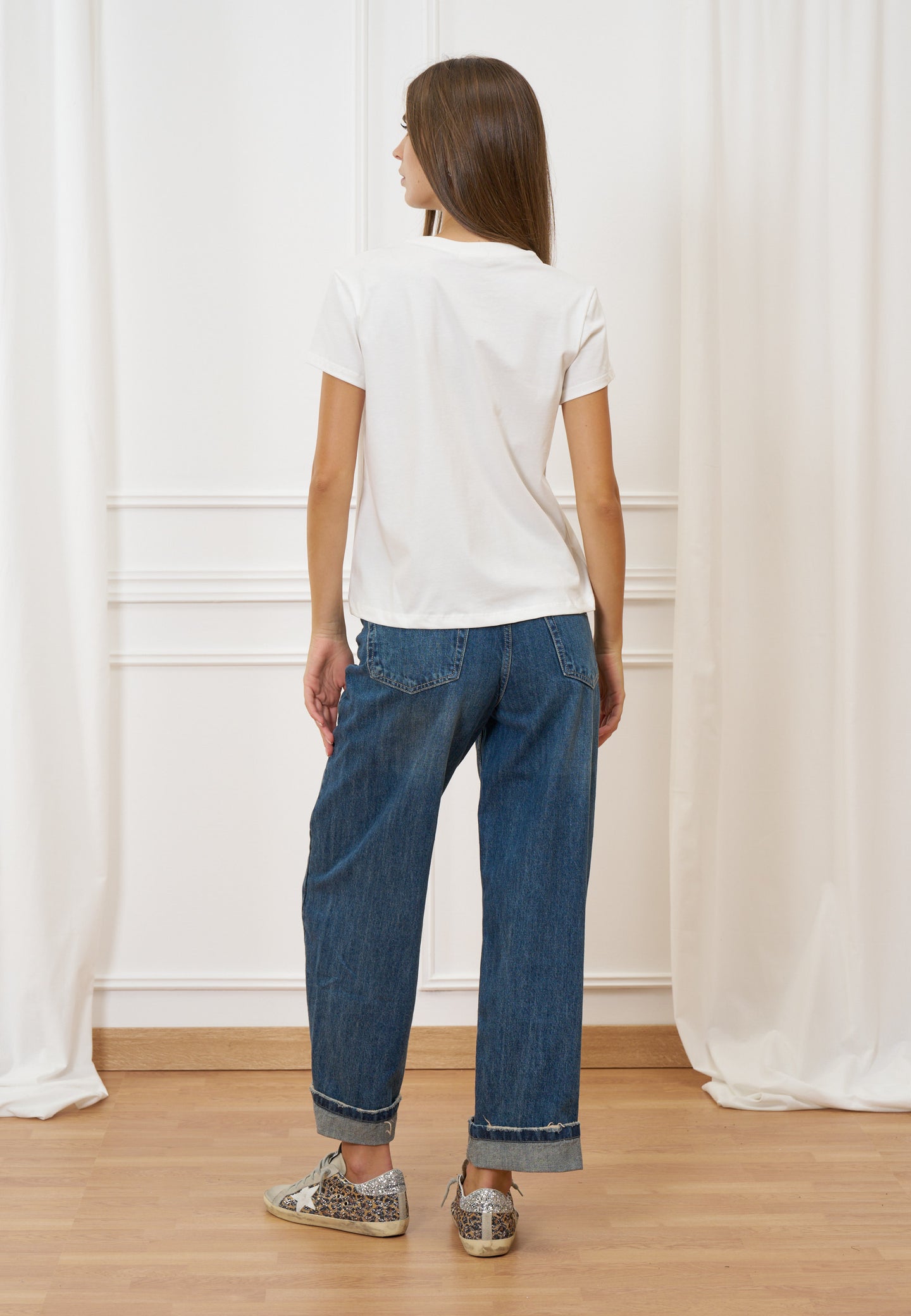 T-shirt girocollo con strass