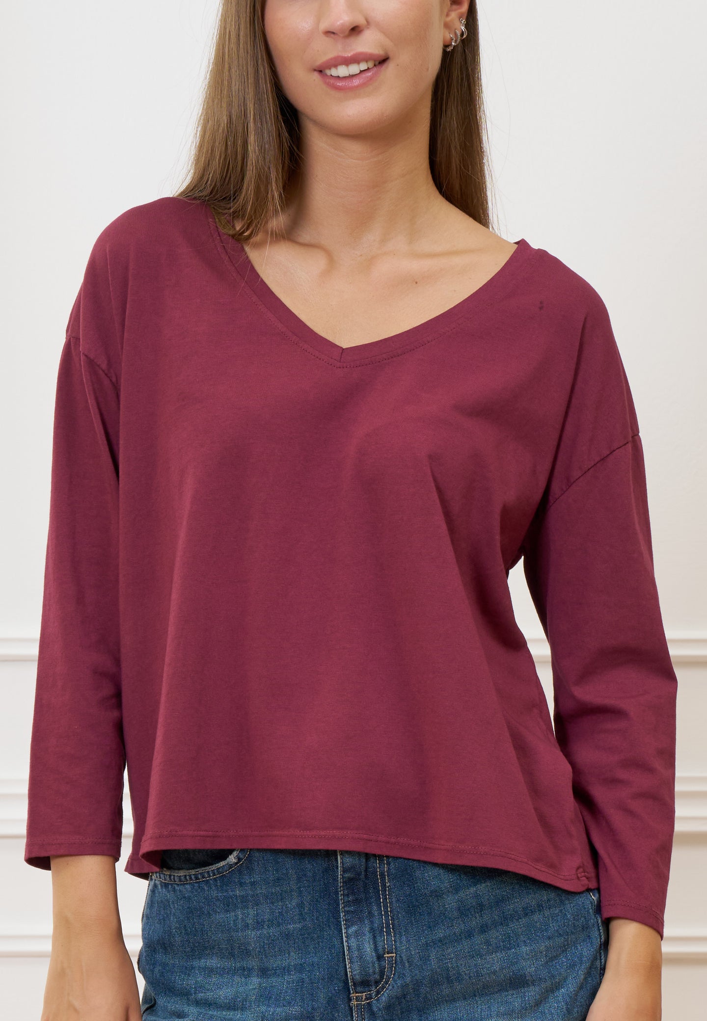 T-shirt scollo a v manica trequarti