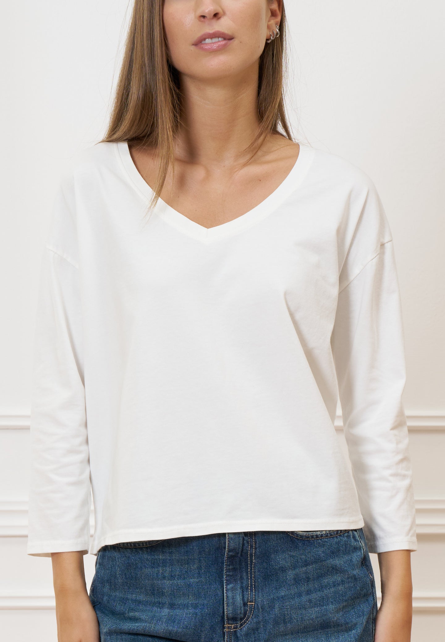 T-shirt scollo a v manica trequarti