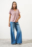 T-shirt scollo a v con spacchetti fondo