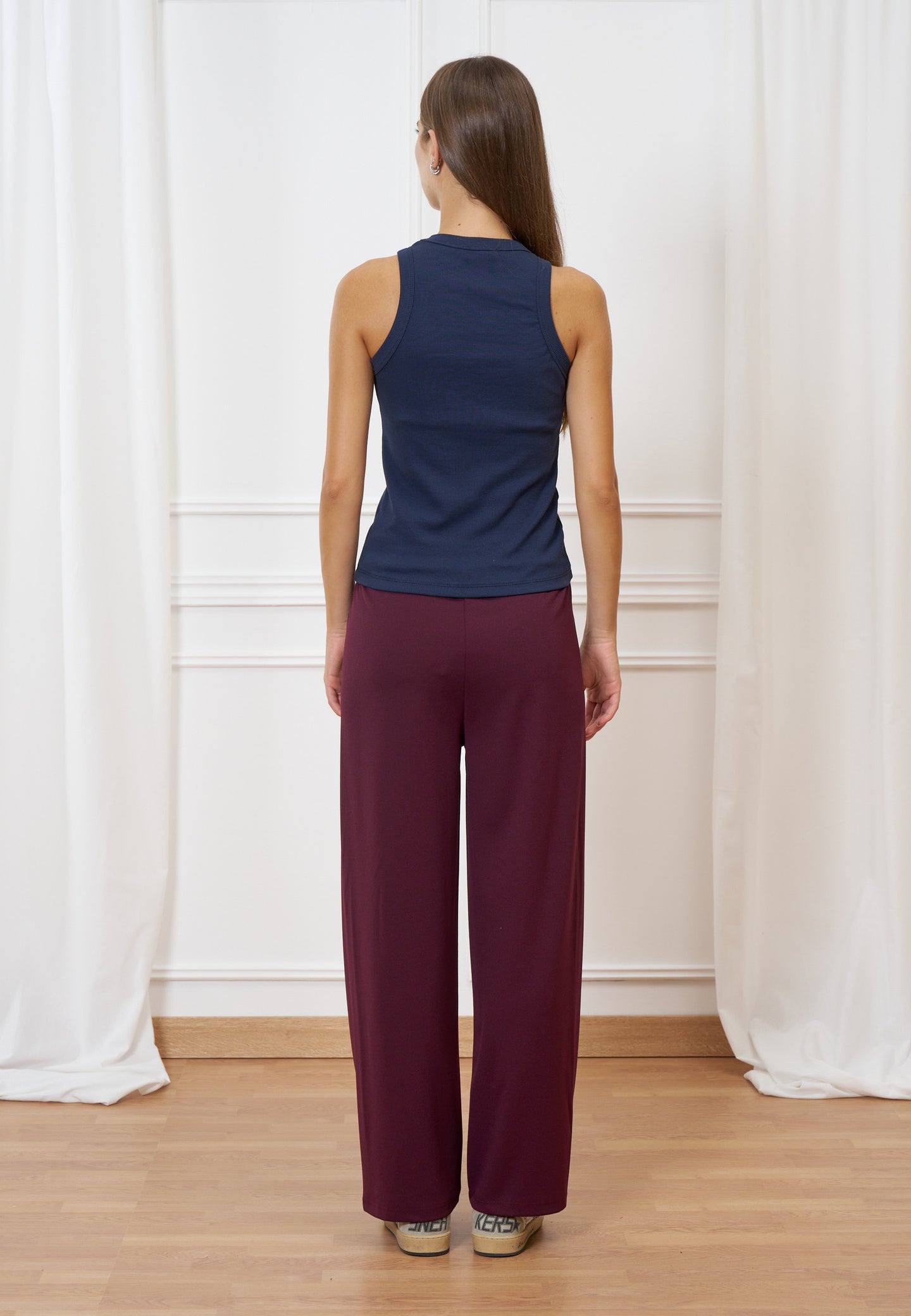 Top a costine aderente