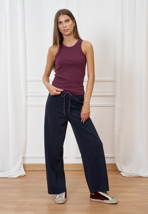 Top a costine aderente