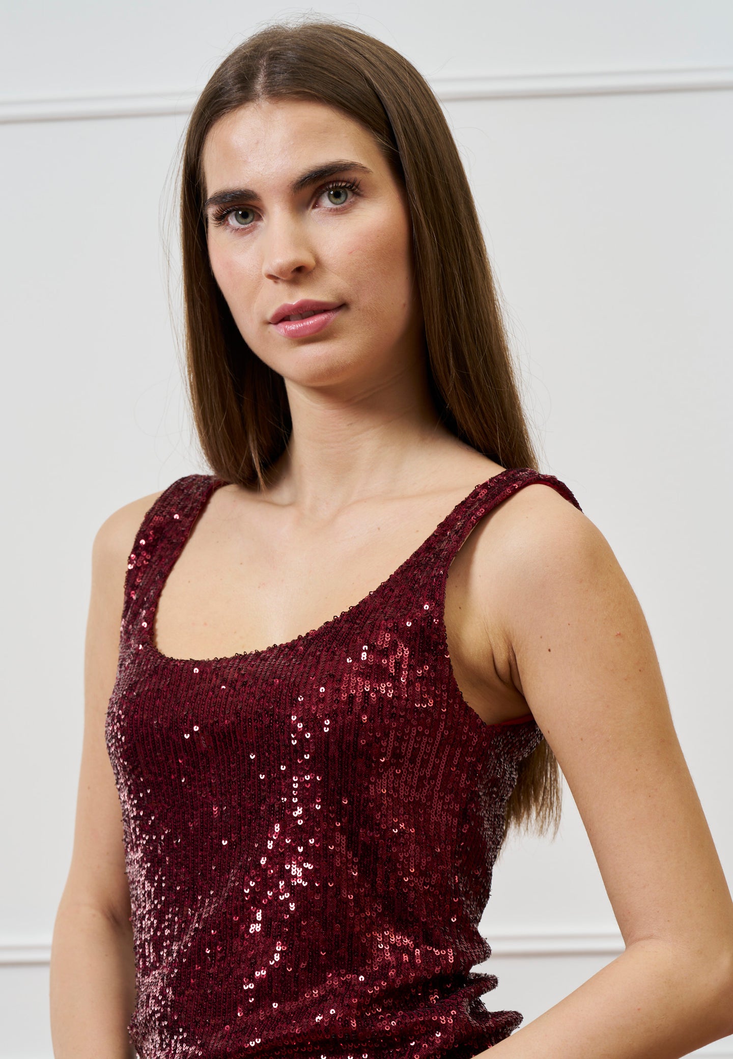 Top paillettes scollo profondo