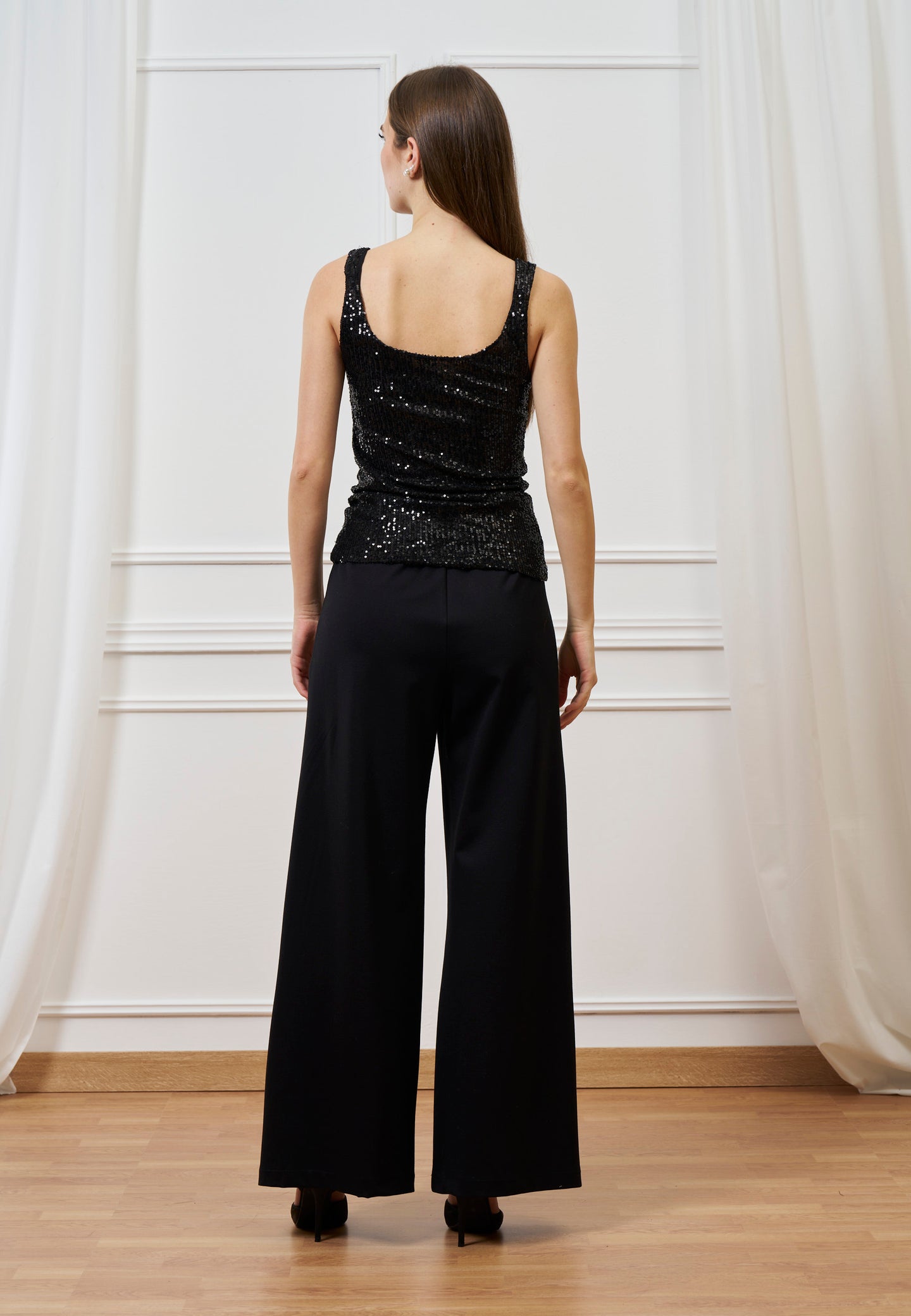 Top paillettes scollo profondo