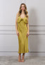 Vestito lungo in raso con fiore