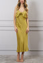 Vestito lungo in raso con fiore