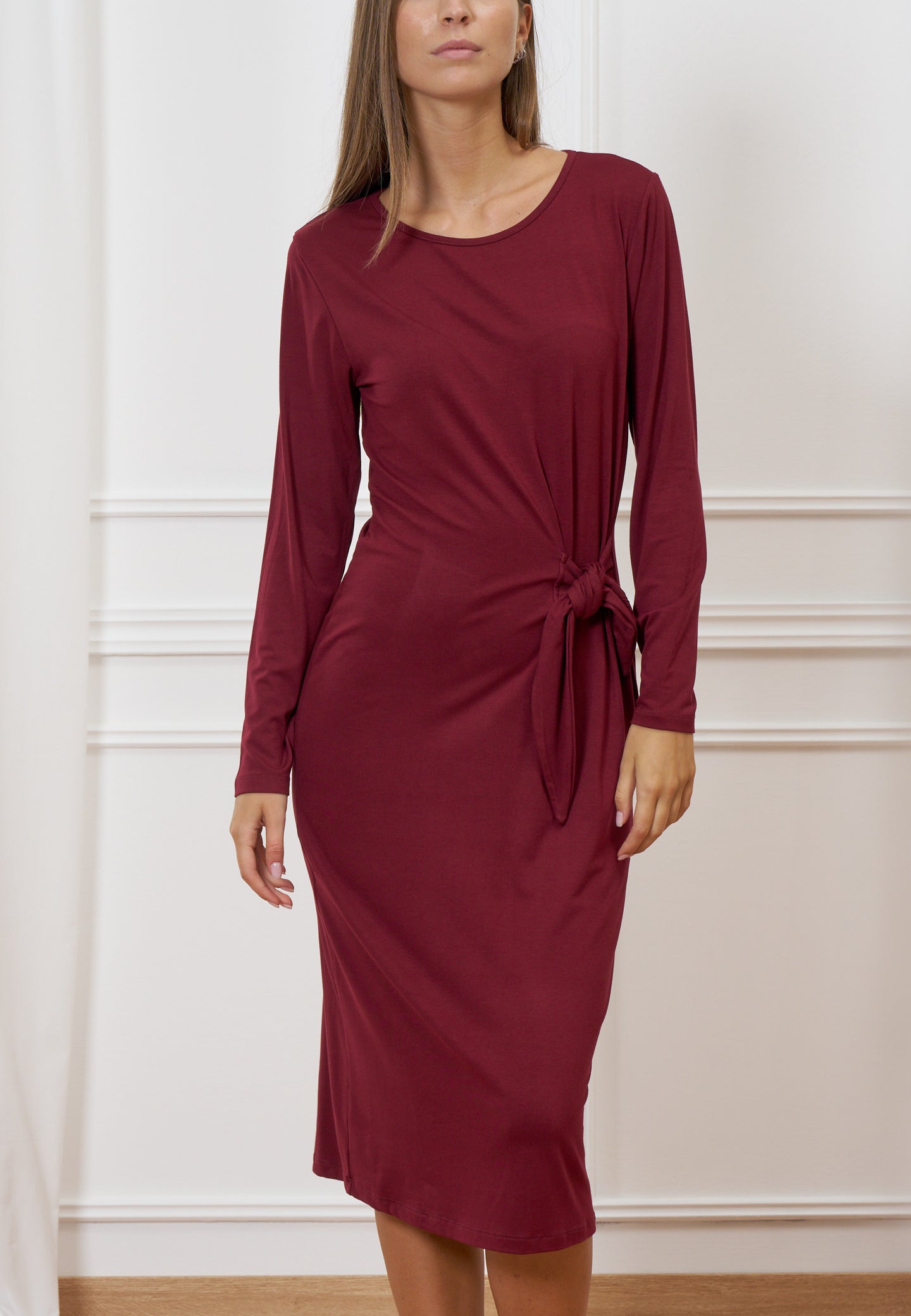 Vestito midi nodo in vita