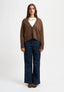 Cardigan scollato con misto cachemire - MARRONE