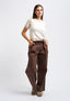 Pantalone con passanti larghi e cintura - MARRONE