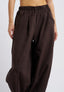 Pantalone con gamba ampia in velluto - MARRONE