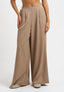 Pantalone in poliviscosa con pince - BEIGE