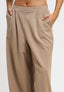 Pantalone in poliviscosa con pince - BEIGE