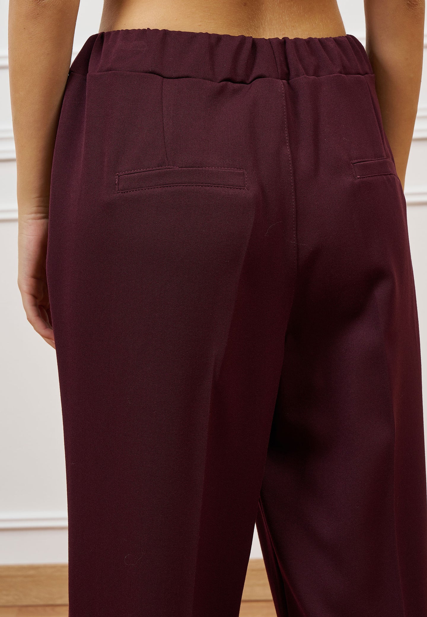 Pantalone cropped con elastico