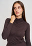 T-shirt dolcevita arricciata - MARRONE